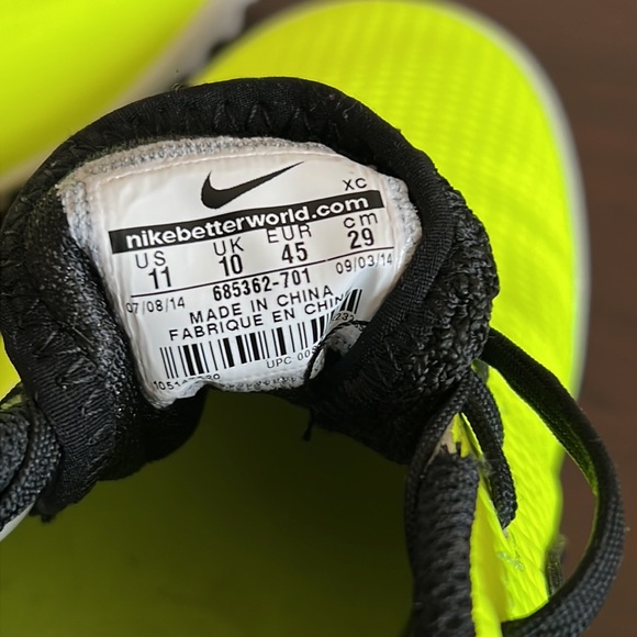 Nike soccer cleats for men - Picture 5 of 5